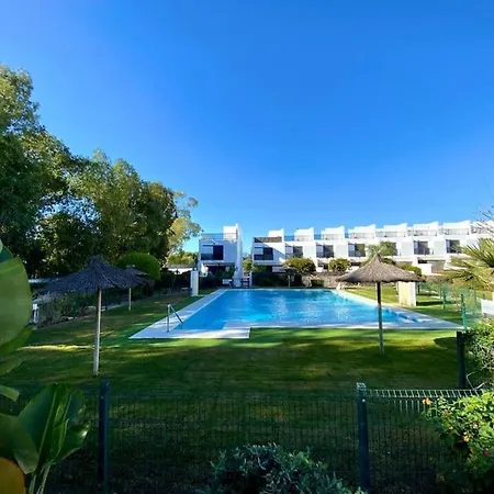 Holiday home Casa Julia Fantastico Adosado Con Piscina.